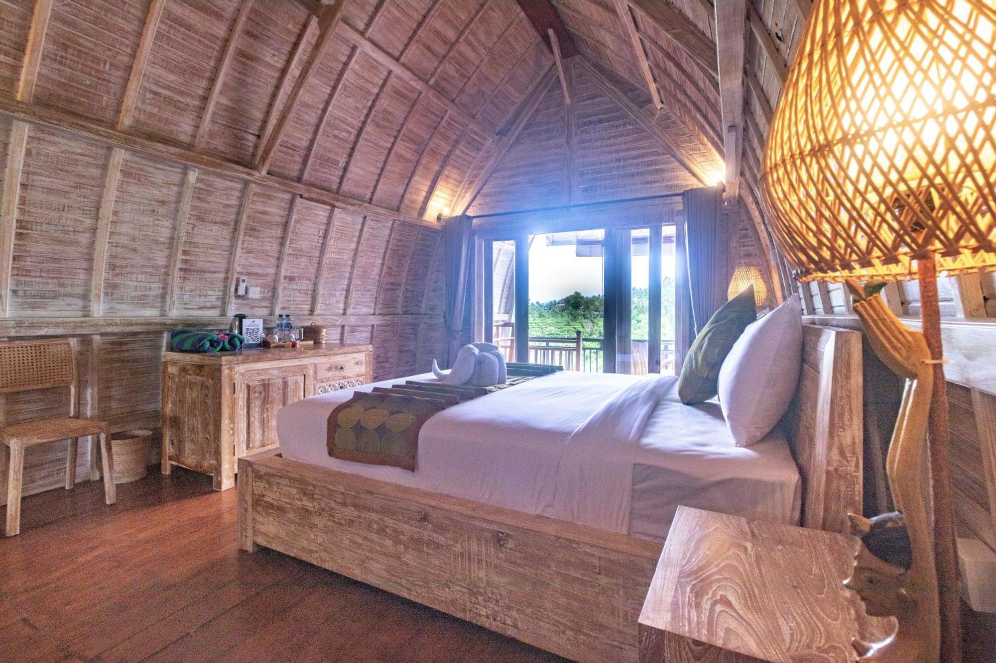 Alamgangga Villas Tirta Gangga كارانغاسِم الغرفة الصورة